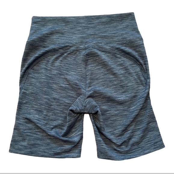 Outdoor Voices bike shorts grey - Picture 3 of 7